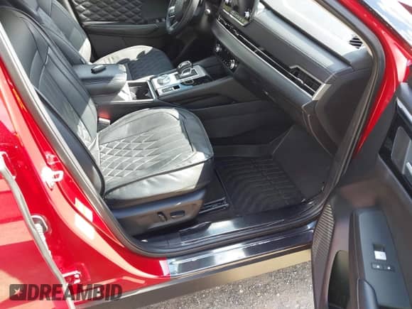 2023 Mitsubishi Outlander SEL z VIN JA4J3VA84PZ021608, wystawiony jako IAAI lot #43251123 z przebiegiem 147 636 mil mil oraz . Historia ofert i sprzedaży dostępna na DreamBid. Obrazek 5.