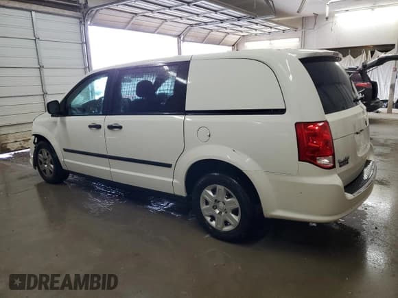 ✅ 2012 Ram Cargo Van • VIN: 2C4JDGAG8CR404851 • Lot: 92091365. Wystawiony na Copart z przebiegiem 324 952 mil. Bezpłatny archiwum sprzedaży aukcyjnych z USA i szczegółowy raport historii pojazdu na DreamBid. Zdjęcie 2.