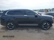 ✅ 2025 Kia Telluride EX • VIN: 5XYP34GCXSG589259 • Lot: 42346892. Wystawiony na IAAI z przebiegiem 7 617 mil. Bezpłatny archiwum sprzedaży aukcyjnych z USA i szczegółowy raport historii pojazdu na DreamBid. Zdjęcie 14.