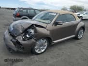 ✅ 2015 Volkswagen Beetle 1.8T • VIN: 3VW517AT6FM812040 • Лот: 66636595. Опубликован ранее на Copart с пробегом 73 523 миль. Бесплатный доступ к архиву аукционных продаж из США и подробный отчёт об истории автомобиля на DreamBid. Изображение 1.