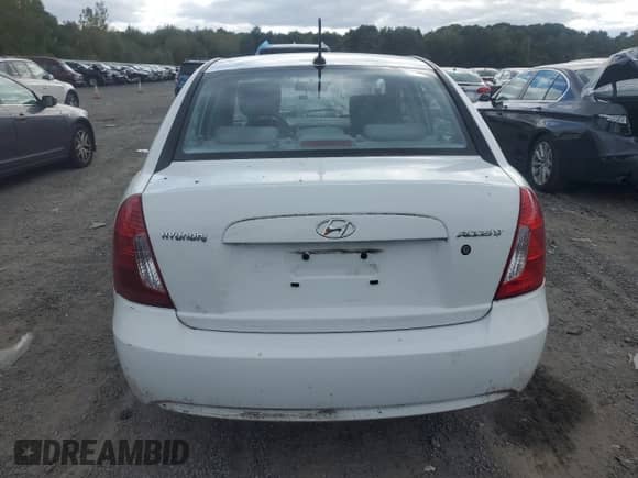 ✅ 2010 Hyundai Accent GLS • VIN: KMHCN4AC5AU488754 • Lot: 72279794. Wystawiony na Copart z przebiegiem 61 864 mil mil. Skorzystaj z bezpłatnego archiwum sprzedaży aukcyjnych z USA i zobacz szczegółowy raport historii pojazdu na DreamBid. Zdjęcie 6.