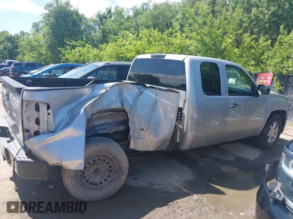 ✅ 2011 GMC Sierra 1500 SLE • VIN: 1GTR1VEA2BZ161077 • Lot: 42299431. Wystawiony na IAAI z przebiegiem 168 333 mil. Bezpłatny archiwum sprzedaży aukcyjnych z USA i szczegółowy raport historii pojazdu na DreamBid. Zdjęcie 14.