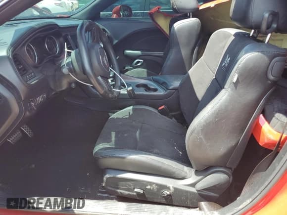 ✅ 2023 Dodge Challenger R/T Scat Pack Widebody • VIN: 2C3CDZFJ6PH638043 • Лот: 60422135. Опубликован ранее на Copart с пробегом 57 407 миль. Бесплатный доступ к архиву аукционных продаж из США и подробный отчёт об истории автомобиля на DreamBid. Изображение 7.