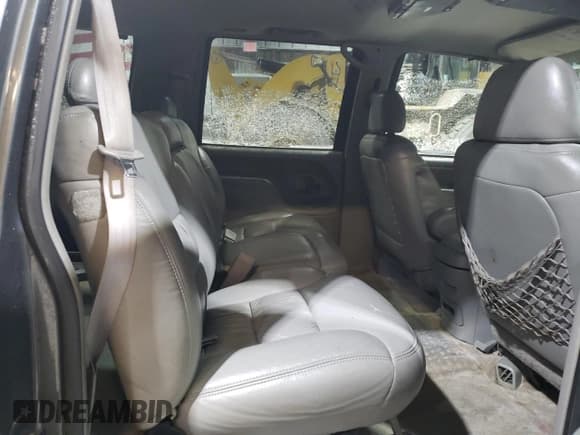 ✅ 1999 GMC Suburban • VIN: 3GKEC16R7XG548046 • Lot: 41491645. Listed on Copart with 269,120 mi. Free auction sales archive from the USA and detailed vehicle history report at DreamBid. Image 11.