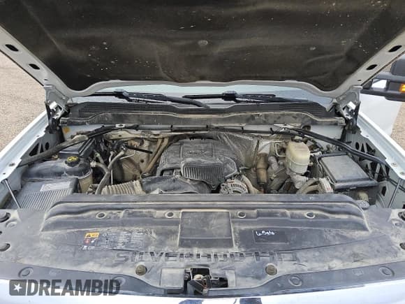 ✅ 2016 Chevrolet Silverado 2500HD Work Truck • VIN: 1GB2CUEG1GZ385706 • Lot: 88550335. Wystawiony na Copart z przebiegiem 126 538 mil. Bezpłatny archiwum sprzedaży aukcyjnych z USA i szczegółowy raport historii pojazdu na DreamBid. Zdjęcie 11.