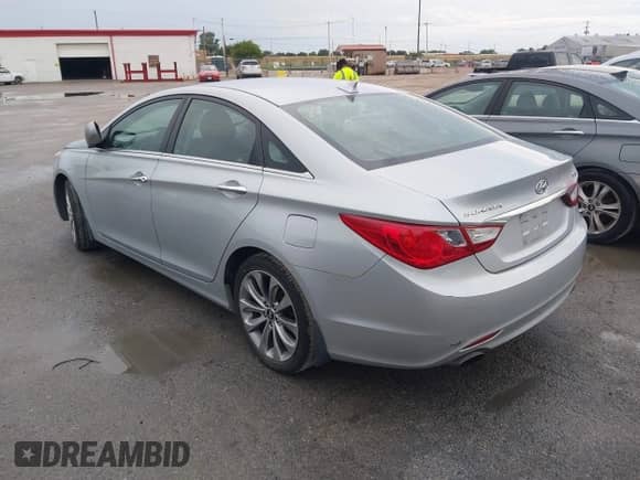 2011 Hyundai Sonata SE с VIN 5NPEC4AB0BH261249, выставлен на аукционе IAAI как лот 42982338 с пробегом 175 525 миль миль и . История ставок и продаж доступна на DreamBid. Изображение 3.