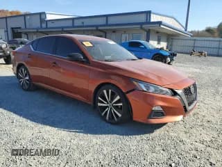 ✅ 2019 Nissan Altima SR • VIN: 1N4BL4CV4KC100897 • Лот: 92098255. Опубликован ранее на Copart с пробегом 180 236 миль. Бесплатный доступ к архиву аукционных продаж из США и подробный отчёт об истории автомобиля на DreamBid. Изображение 4.