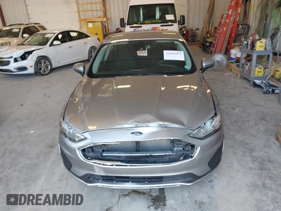 ✅ 2020 Ford Fusion SE • VIN: 3FA6P0HD3LR167170 • Lot: 42846924. Listed on IAAI with 37,911 mi. Free auction sales archive from the USA and detailed vehicle history report at DreamBid. Image 12.