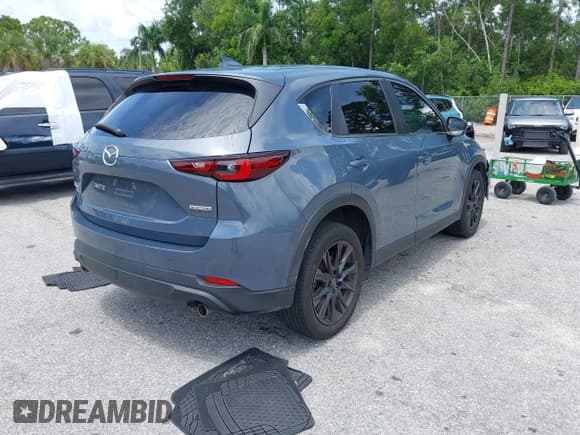 ✅ 2023 Mazda CX-5 S Preferred • VIN: JM3KFBCM8P0172232 • Lot: 43135812. Wystawiony na IAAI z przebiegiem 46 052 mil. Bezpłatny archiwum sprzedaży aukcyjnych z USA i szczegółowy raport historii pojazdu na DreamBid. Zdjęcie 4.