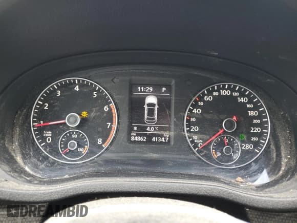 ✅ 2013 Volkswagen Passat SE • VIN: 1VWBH7A38DC074531 • Lot: 92844725. Listed on Copart with 84,862 mi. Free auction sales archive from the USA and detailed vehicle history report at DreamBid. Image 9.