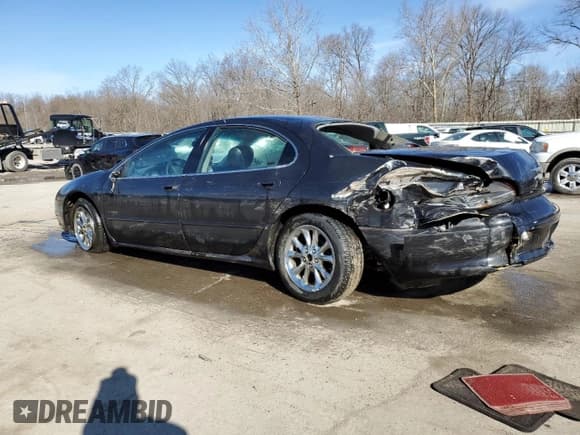 ✅ 2000 Chrysler LHS • VIN: 2C3HC56G6YH333438 • Лот: 50372495. Опубликован ранее на Copart с пробегом 97 826 миль. Бесплатный доступ к архиву аукционных продаж из США и подробный отчёт об истории автомобиля на DreamBid. Изображение 2.