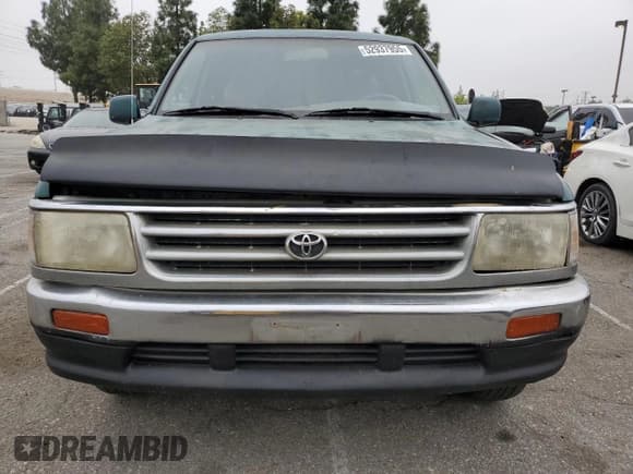 ✅ 1996 Toyota T100 DX • VIN: JT4TN12D2T0026690 • Lot: 52937955. Listed on Copart with 287,729 mi. Free auction sales archive from the USA and detailed vehicle history report at DreamBid. Image 5.