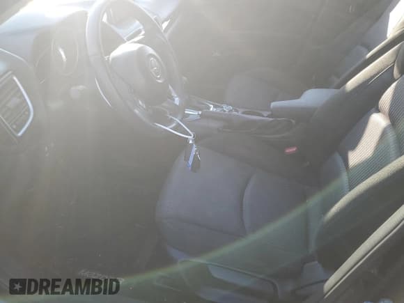 ✅ 2015 Mazda 3 i Touring • VIN: JM1BM1V75F1249714 • Lot: 92824025. Listed on Copart with 171,917 mi. Free auction sales archive from the USA and detailed vehicle history report at DreamBid. Image 7.