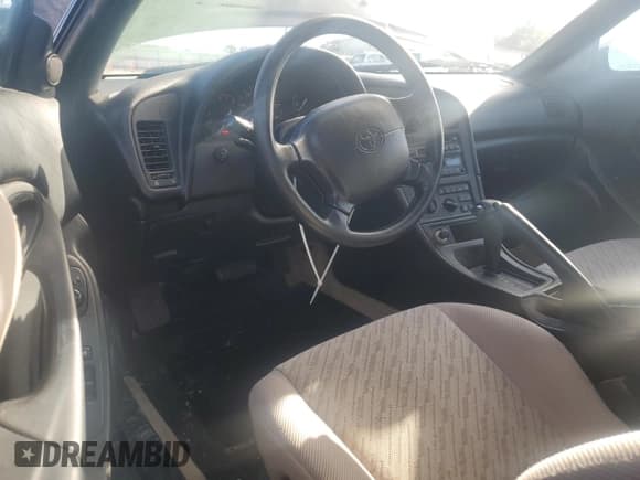 ✅ 1997 Toyota Celica GT • VIN: JT2DG02TXV0040610 • Lot: 79677454. Wystawiony na Copart z przebiegiem 179 749 mil. Bezpłatny archiwum sprzedaży aukcyjnych z USA i szczegółowy raport historii pojazdu na DreamBid. Zdjęcie 8.