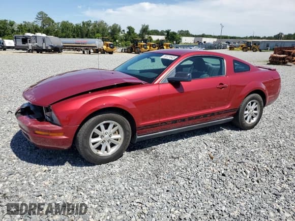 ✅ 2007 Ford Mustang Deluxe • VIN: 1ZVHT80N475356708 • Lot: 58121645. Listed on Copart with 170,700 mi. Free auction sales archive from the USA and detailed vehicle history report at DreamBid. Image 1.
