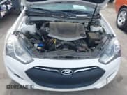 ✅ 2013 Hyundai Genesis Coupe Grand Touring • VIN: KMHHU6KJ9DU093675 • Lot: 43677074. Wystawiony na IAAI z przebiegiem 192 721 mil. Bezpłatny archiwum sprzedaży aukcyjnych z USA i szczegółowy raport historii pojazdu na DreamBid. Zdjęcie 10.