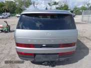 ✅ 2024 Hyundai Santa Fe SE • VIN: 5NMP14GL2RH038880 • Lot: 43404734. Wystawiony na IAAI z przebiegiem 18 561 mil. Bezpłatny archiwum sprzedaży aukcyjnych z USA i szczegółowy raport historii pojazdu na DreamBid. Zdjęcie 16.