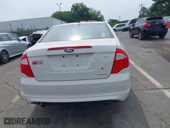 ✅ 2012 Ford Fusion SE • VIN: 3FAHP0HG7CR368279 • Lot: 42288523. Listed on IAAI with 176,808 mi. Free auction sales archive from the USA and detailed vehicle history report at DreamBid. Image 16.