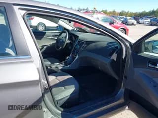 ✅ 2014 Hyundai Sonata GLS • VIN: 5NPEB4AC8EH931131 • Лот: 43351823. Опубликован ранее на IAAI с пробегом 137 599 миль. Бесплатный доступ к архиву аукционных продаж из США и подробный отчёт об истории автомобиля на DreamBid. Изображение 5.