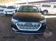 ✅ 2019 Audi e-tron Prestige • VIN: WA1VABGE8KB020773 • Лот: 43889062. Опубликован ранее на IAAI с пробегом 19 112 миль. Бесплатный доступ к архиву аукционных продаж из США и подробный отчёт об истории автомобиля на DreamBid. Изображение 12.