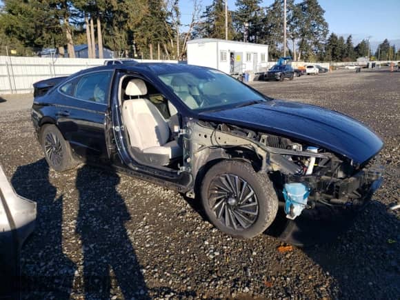 ✅ 2020 Hyundai Sonata Ultimate • VIN: KMHL34JJ0LA011433 • Лот: 76461464. Размещён на Copart с пробегом 27 479 миль миль. Получите бесплатный доступ к архиву аукционных продаж из США и посмотрите подробный отчёт об истории автомобиля на DreamBid. Изображение 4.