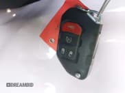 ✅ 2021 Jeep Wrangler Unlimited Rubicon • VIN: 1C4HJXFG0MW556857 • Lot: 42103688. Wystawiony na IAAI z przebiegiem 80 570 mil. Bezpłatny archiwum sprzedaży aukcyjnych z USA i szczegółowy raport historii pojazdu na DreamBid. Zdjęcie 11.