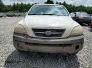 ✅ 2005 Kia Sorento LX • VIN: KNDJC733155463592 • Лот: 62647525. Опубликован ранее на Copart с пробегом 121 892 миль. Бесплатный доступ к архиву аукционных продаж из США и подробный отчёт об истории автомобиля на DreamBid. Изображение 5.