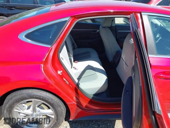 2021 Hyundai Sonata SE with VIN 5NPEG4JA1MH118387, listed as a IAAI auction lot 43097281 with 48,979 mi miles and . Bid and sale history available at DreamBid. Image 8.