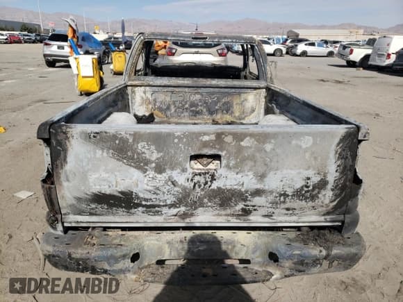 ✅ 2002 Chevrolet S-10 LS • VIN: 1GCCS19W128119281 • Лот: 79133764. Опубликован ранее на Copart с пробегом Не указан. Бесплатный доступ к архиву аукционных продаж из США и подробный отчёт об истории автомобиля на DreamBid. Изображение 6.