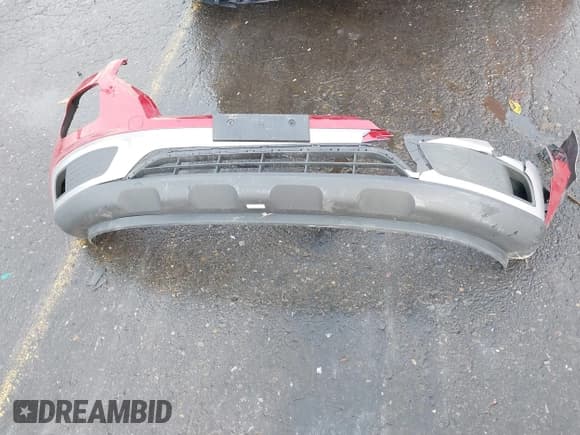 ✅ 2024 Hyundai Venue SEL • VIN: KMHRC8A3XRU303293 • Lot: 41188228. Listed on IAAI with 15,078 mi. Free auction sales archive from the USA and detailed vehicle history report at DreamBid. Image 18.