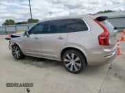 ✅ 2025 Volvo XC90 Plus • VIN: YV4H60PEXS1302327 • Lot: 83825535. Wystawiony na Copart z przebiegiem Nie podano. Bezpłatny archiwum sprzedaży aukcyjnych z USA i szczegółowy raport historii pojazdu na DreamBid. Zdjęcie 2.