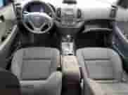 2010 Hyundai Elantra SE z VIN KMHDC8AE6AU059612, wystawiony jako Copart lot #67145645 z przebiegiem 162 561 mil mil oraz Szkoda całkowita • Salvage title. Historia ofert i sprzedaży dostępna na DreamBid. Obrazek 8.