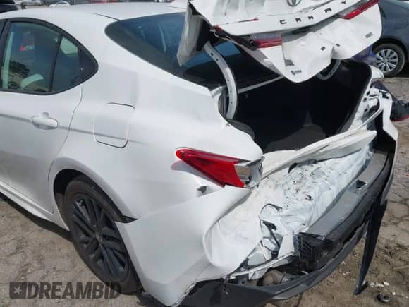 2025 Toyota Camry LE с VIN 4T1DAACK1SU505344, выставлен на аукционе IAAI как лот 42160421 с пробегом 17 768 миль миль и . История ставок и продаж доступна на DreamBid. Изображение 17.