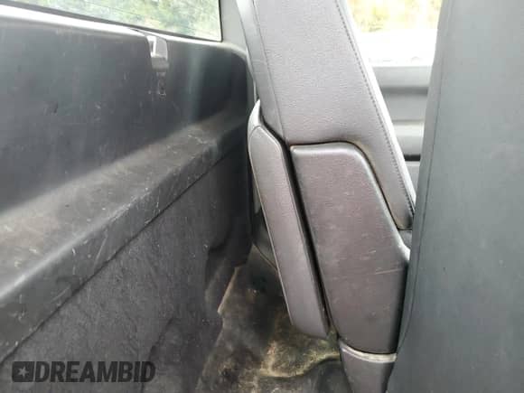 2022 Chevrolet Silverado 1500 Work Truck z VIN 3GCNWAEK6NG185680, wystawiony jako Copart lot #85725755 z przebiegiem 81 374 mil mil oraz Szkoda całkowita • Salvage title. Historia ofert i sprzedaży dostępna na DreamBid. Obrazek 10.