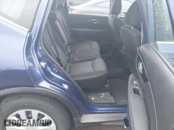 ✅ 2017 Nissan Rogue S • VIN: JN8AT2MV2HW010877 • Lot: 43396487. Listed on IAAI with 74,881 mi. Free auction sales archive from the USA and detailed vehicle history report at DreamBid. Image 8.