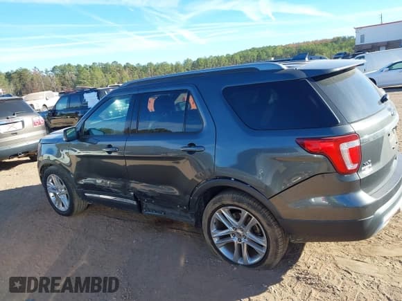 ✅ 2017 Ford Explorer XLT • VIN: 1FM5K7D8XHGA97148 • Лот: 43708796. Опубликован ранее на IAAI с пробегом 101 862 миль. Бесплатный доступ к архиву аукционных продаж из США и подробный отчёт об истории автомобиля на DreamBid. Изображение 14.