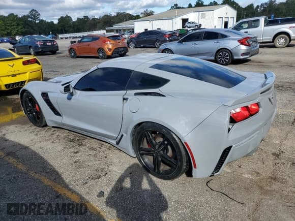 ✅ 2016 Chevrolet Corvette 1LT • VIN: 1G1YB2D72G5115057 • Лот: 90440205. Опубликован ранее на Copart с пробегом 83 292 миль. Бесплатный доступ к архиву аукционных продаж из США и подробный отчёт об истории автомобиля на DreamBid. Изображение 2.