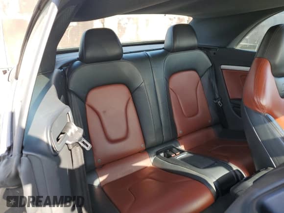 ✅ 2011 Audi S5 Prestige • VIN: WAUVGAFH9BN012736 • Лот: 85396124. Опубликован ранее на Copart с пробегом Не указан. Бесплатный доступ к архиву аукционных продаж из США и подробный отчёт об истории автомобиля на DreamBid. Изображение 10.