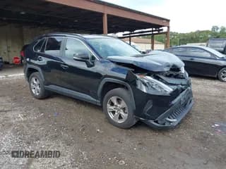 ✅ 2022 Toyota RAV4 XLE • VIN: 2T3P1RFV2NC275070 • Lot: 43450665. Wystawiony na IAAI z przebiegiem 107 000 mil. Bezpłatny archiwum sprzedaży aukcyjnych z USA i szczegółowy raport historii pojazdu na DreamBid. Zdjęcie 1.