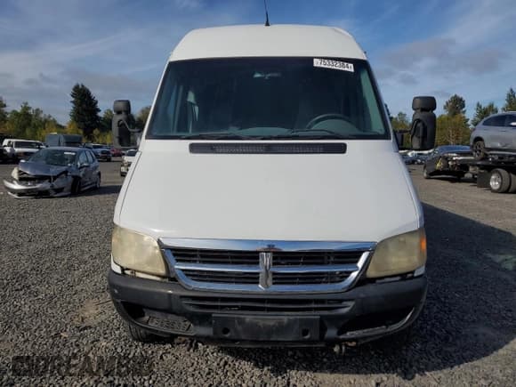 ✅ 2004 Dodge Sprinter • VIN: WD2PD744445634654 • Lot: 75332384. Listed on Copart with 446,647 mi. Free auction sales archive from the USA and detailed vehicle history report at DreamBid. Image 5.