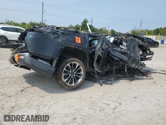 ✅ 2022 Jeep Wagoneer Series II • VIN: 1C4SJVBT2NS134613 • Lot: 70929025. Listed on Copart with Not provided. Free auction sales archive from the USA and detailed vehicle history report at DreamBid. Image 3.