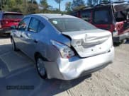 ✅ 2017 Nissan Versa S • VIN: 3N1CN7AP5HL869780 • Лот: 43361897. Опубликован ранее на IAAI с пробегом 99 824 миль. Бесплатный доступ к архиву аукционных продаж из США и подробный отчёт об истории автомобиля на DreamBid. Изображение 3.