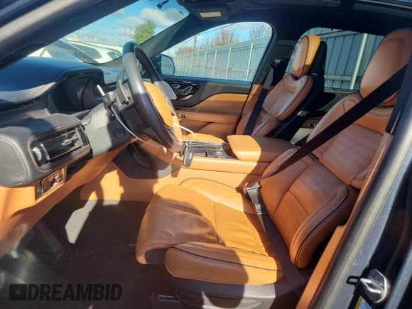 ✅ 2023 Lincoln Aviator Black Label • VIN: 5LM5J9XC3PGL24464 • Lot: 92227815. Listed on Copart with 15,305 mi. Free auction sales archive from the USA and detailed vehicle history report at DreamBid. Image 7.