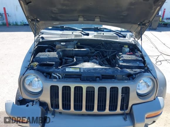 ✅ 2004 Jeep Liberty Limited • VIN: 1J4GL58K14W298712 • Lot: 42642547. Listed on IAAI with 108,514 mi. Free auction sales archive from the USA and detailed vehicle history report at DreamBid. Image 10.