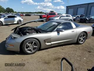 2001 Chevrolet Corvette z VIN 1G1YY22G615131691, wystawiony jako Copart lot #71215965 z przebiegiem 99 316 mil mil oraz Szkoda całkowita • Salvage title. Historia ofert i sprzedaży dostępna na DreamBid. Obrazek 1.