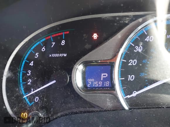 ✅ 2011 Toyota Sienna Limited • VIN: 5TDDK3DC1BS009551 • Lot: 43695139. Listed on IAAI with 215,918 mi. Free auction sales archive from the USA and detailed vehicle history report at DreamBid. Image 14.