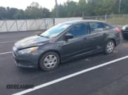 ✅ 2015 Ford Focus S • VIN: 1FADP3E25FL312871 • Лот: 43330742. Опубликован ранее на IAAI с пробегом 110 693 миль. Бесплатный доступ к архиву аукционных продаж из США и подробный отчёт об истории автомобиля на DreamBid. Изображение 2.