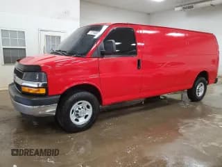 ✅ 2017 Chevrolet Express Cargo • VIN: 1GCWGBFF1H1105973 • Lot: 71710885. Wystawiony na Copart z przebiegiem 320 222 mil. Bezpłatny archiwum sprzedaży aukcyjnych z USA i szczegółowy raport historii pojazdu na DreamBid. Zdjęcie 1.