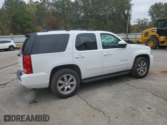 ✅ 2009 GMC Yukon SLT 4SA • VIN: 1GKEC33349R265859 • Lot: 74012784. Wystawiony na Copart z przebiegiem 153 394 mil. Bezpłatny archiwum sprzedaży aukcyjnych z USA i szczegółowy raport historii pojazdu na DreamBid. Zdjęcie 3.