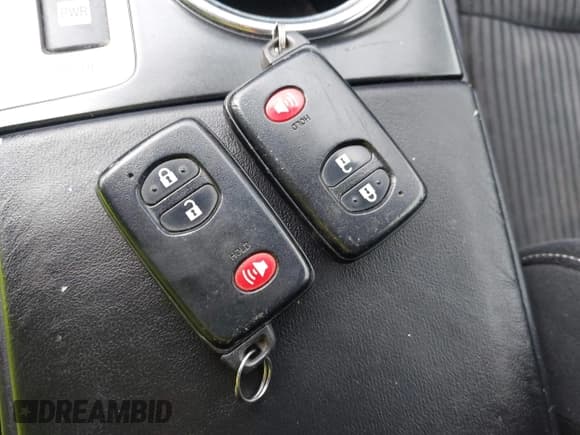 ✅ 2015 Toyota Prius Two • VIN: JTDZN3EU7FJ025812 • Lot: 41958867. Listed on IAAI with 129,435 mi. Free auction sales archive from the USA and detailed vehicle history report at DreamBid. Image 11.